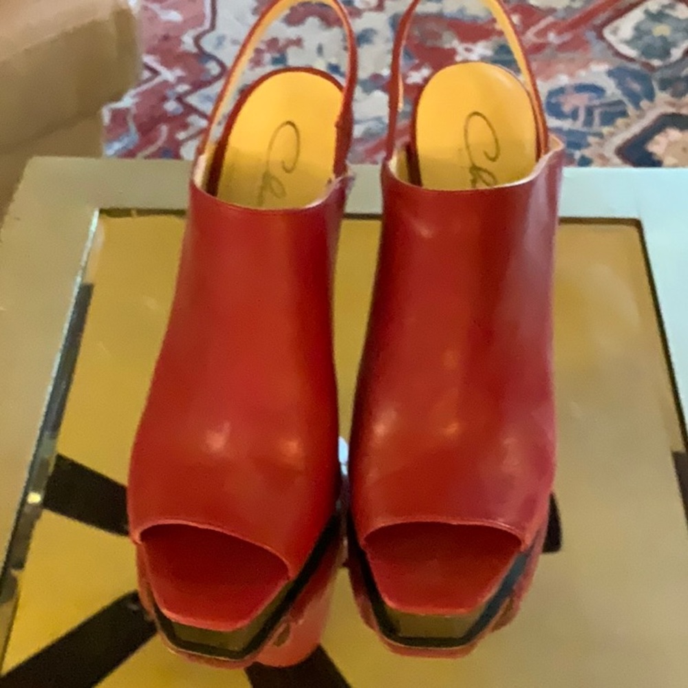 Deep pink/magenta heels